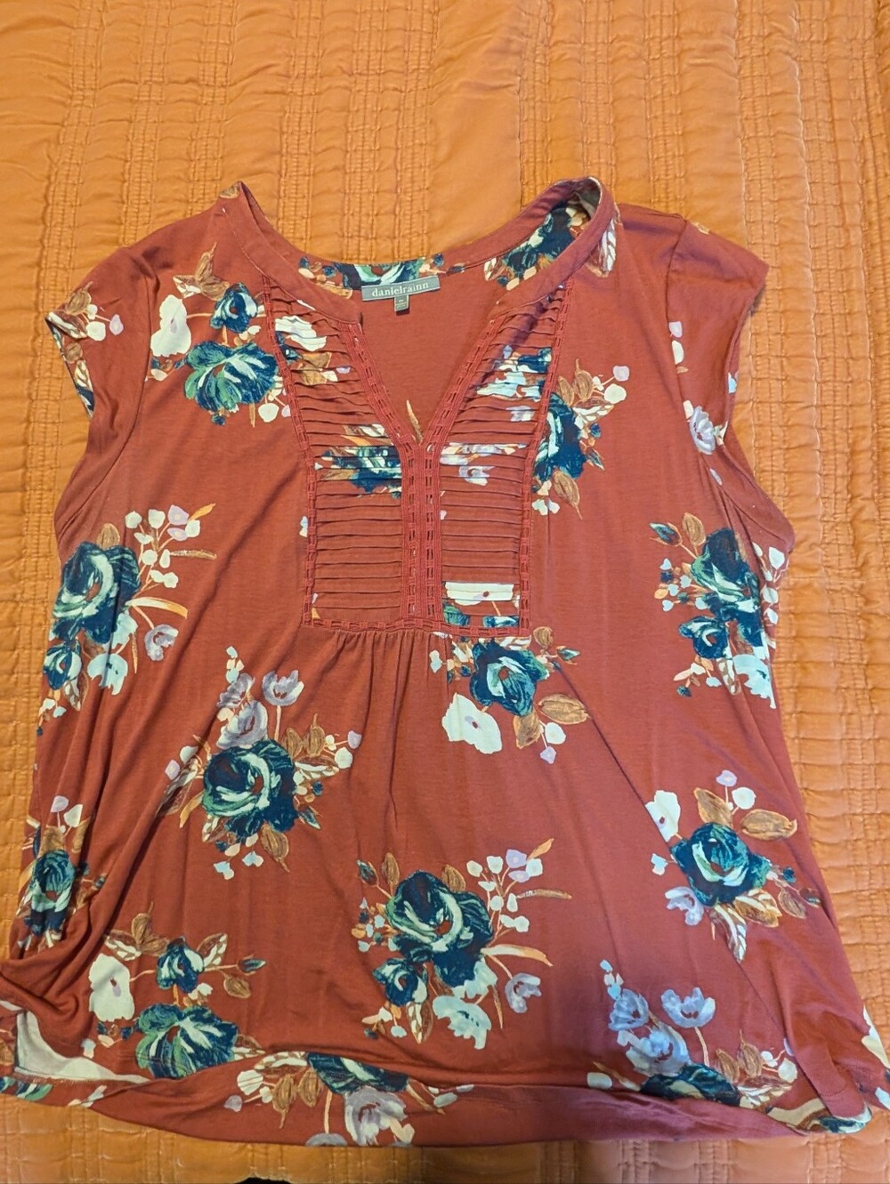 Daniel Rainn Pink Floral V-Neck Cap Sleeve Top with Teal Accents